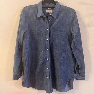 Ann Taylor Loft Shirt Blouse Chambray Blue Size Medium Button Front